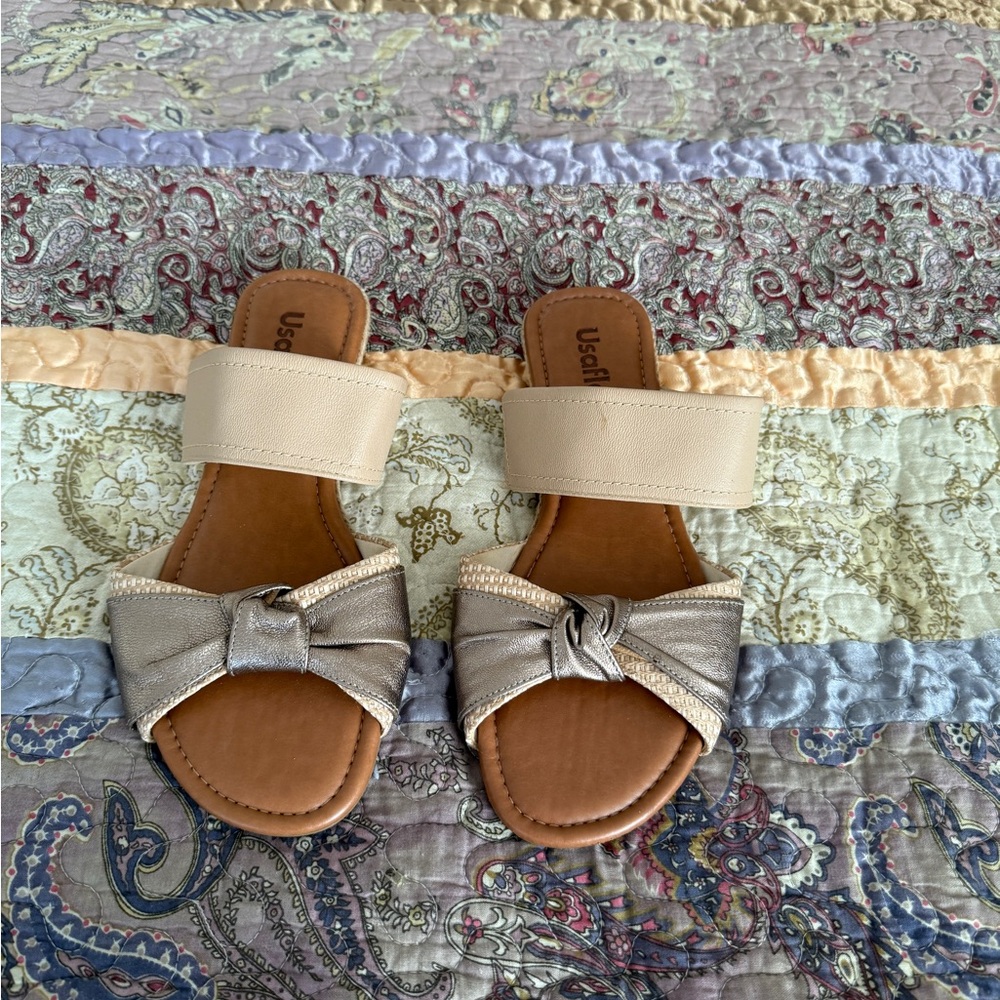 Usaflex Beige and Silver Sandals size 9